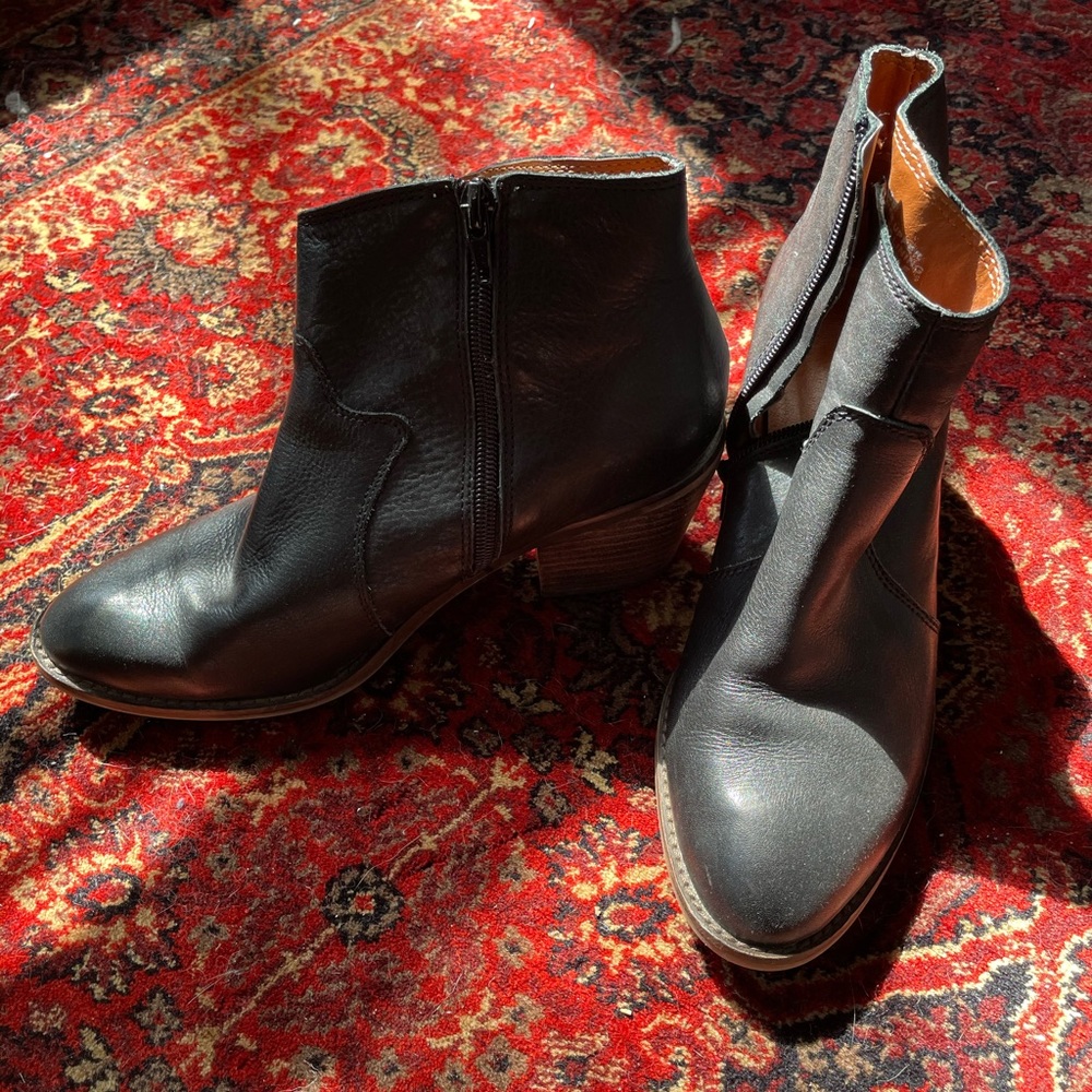 Lucky Brand Ankle Booties Size 8